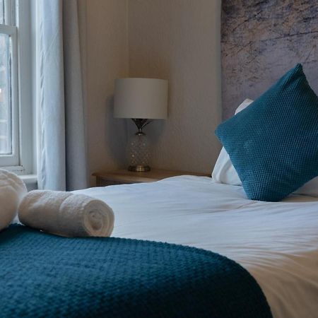 The Royal Hotel Crewe, A Brilliant Collection, Powered By Oyo Exteriör bild