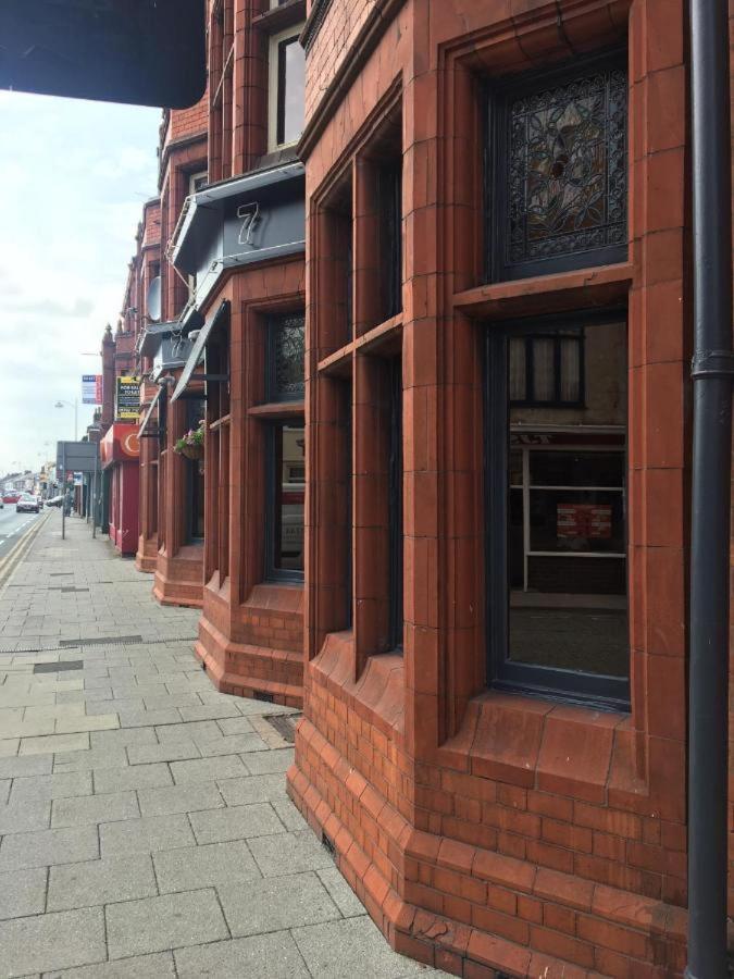 The Royal Hotel Crewe, A Brilliant Collection, Powered By Oyo Exteriör bild