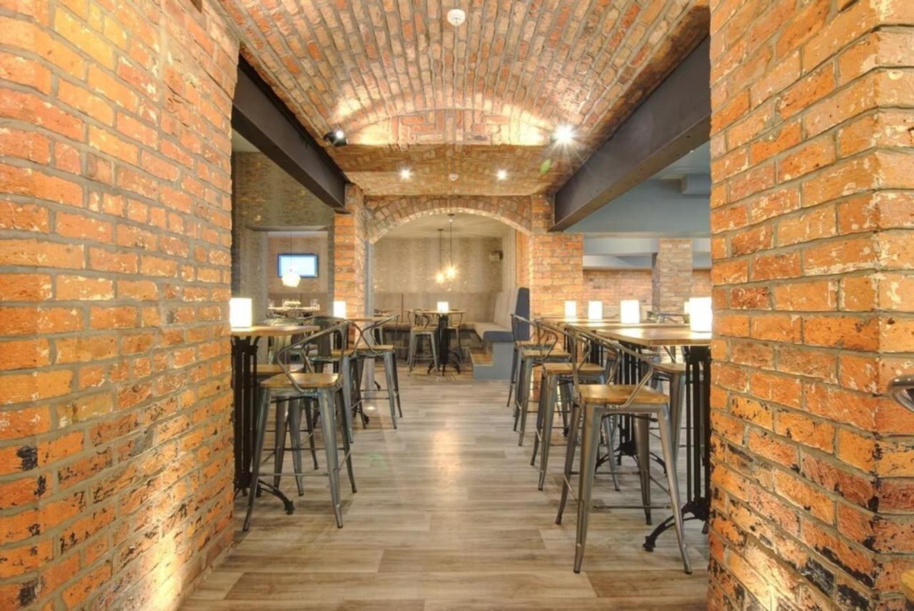 The Royal Hotel Crewe, A Brilliant Collection, Powered By Oyo Exteriör bild