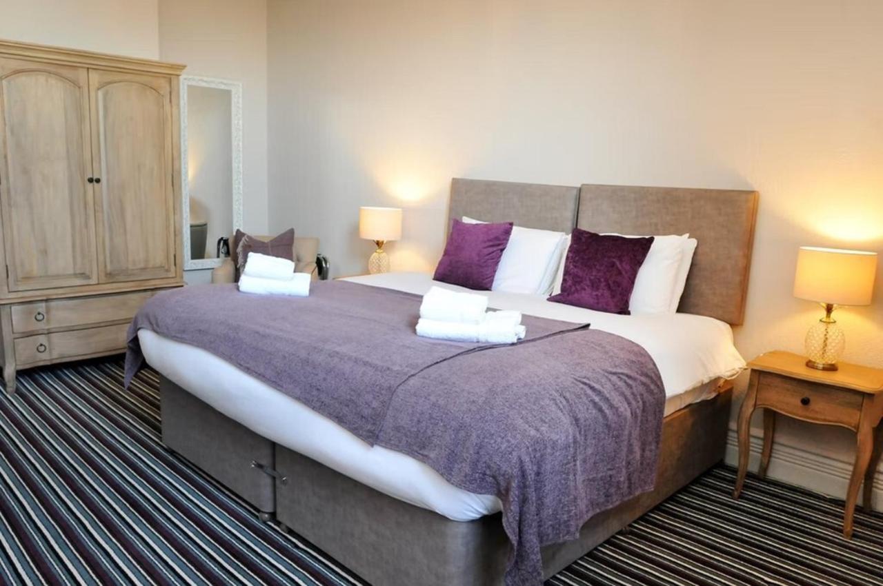 The Royal Hotel Crewe, A Brilliant Collection, Powered By Oyo Exteriör bild