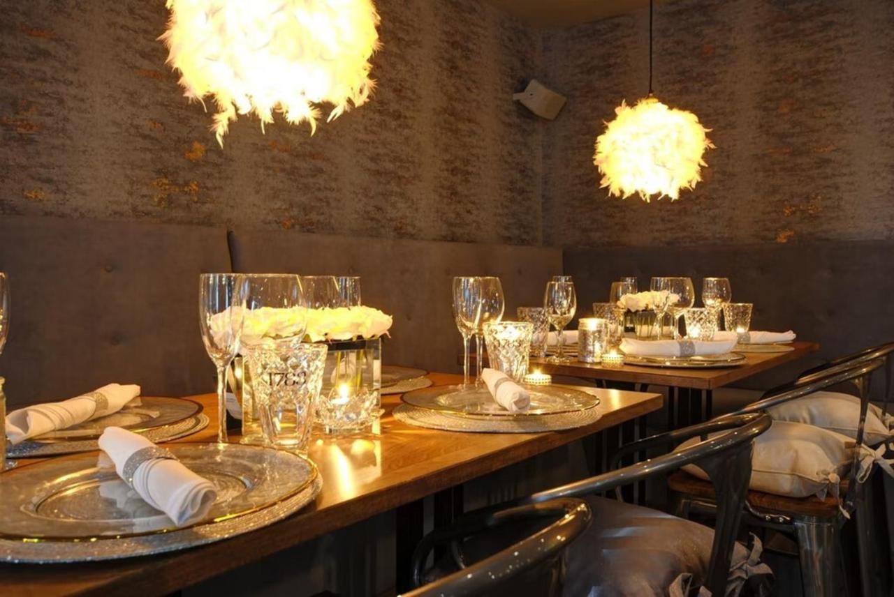 The Royal Hotel Crewe, A Brilliant Collection, Powered By Oyo Exteriör bild
