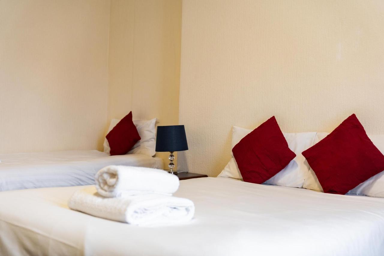 The Royal Hotel Crewe, A Brilliant Collection, Powered By Oyo Exteriör bild