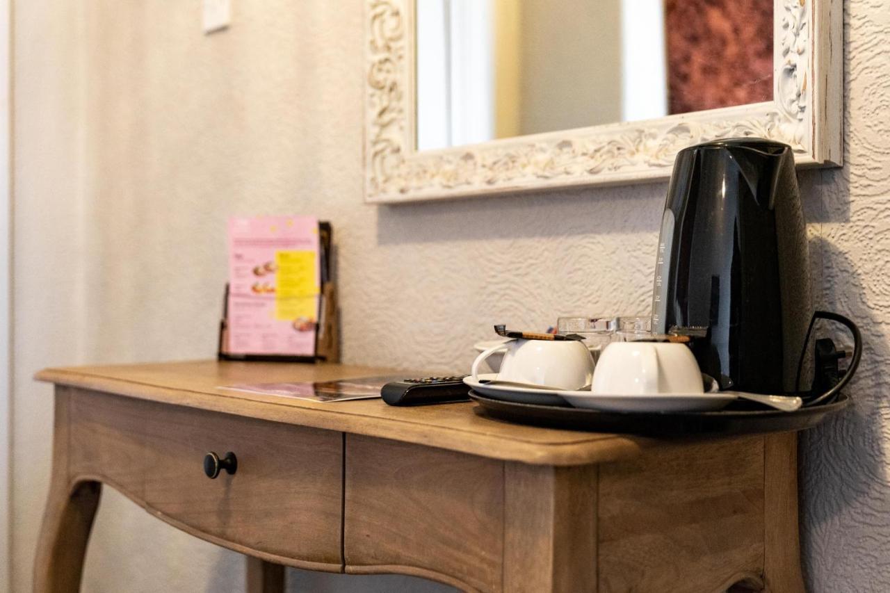 The Royal Hotel Crewe, A Brilliant Collection, Powered By Oyo Exteriör bild