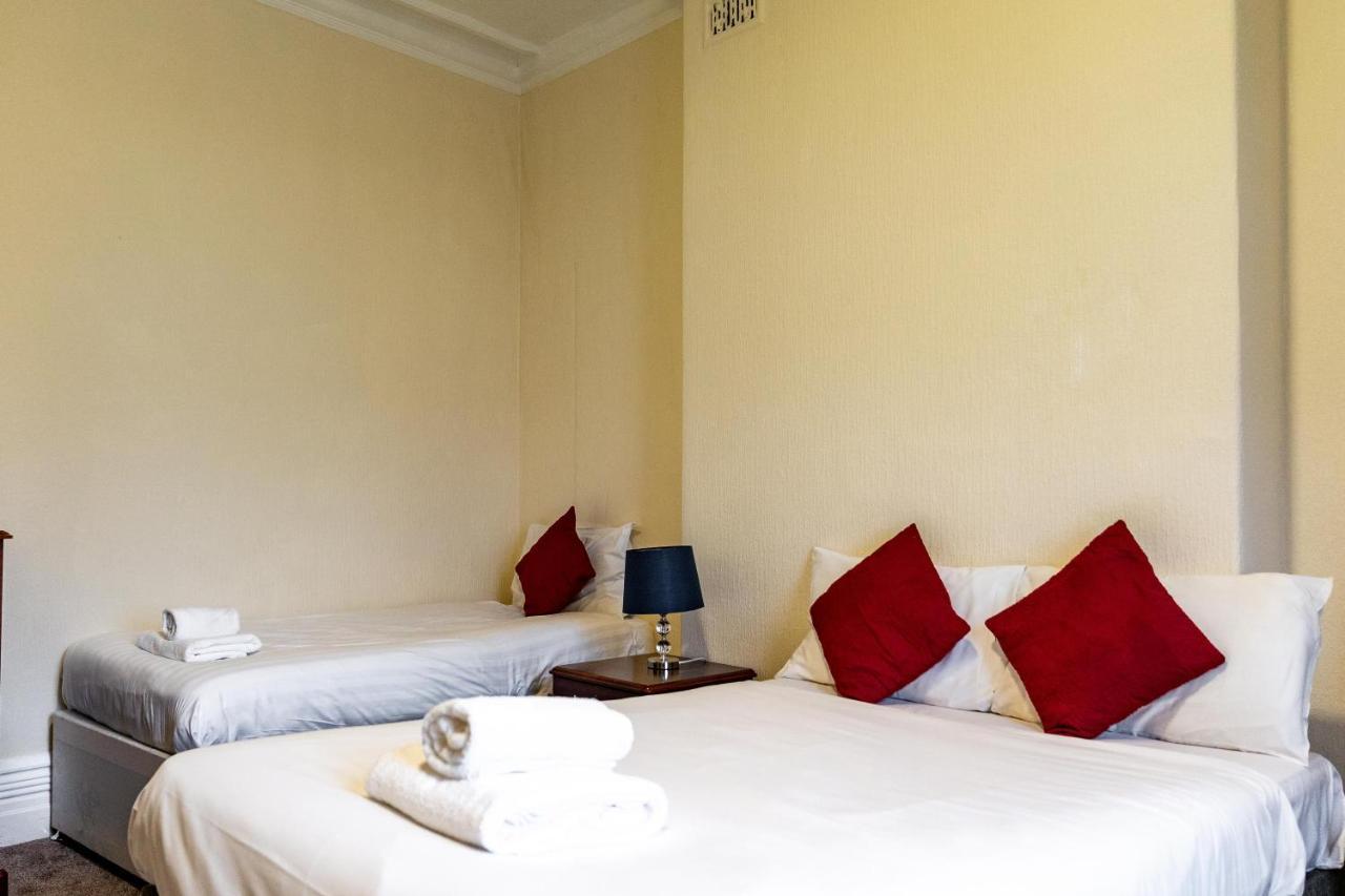 The Royal Hotel Crewe, A Brilliant Collection, Powered By Oyo Exteriör bild