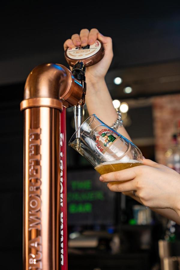 The Royal Hotel Crewe, A Brilliant Collection, Powered By Oyo Exteriör bild