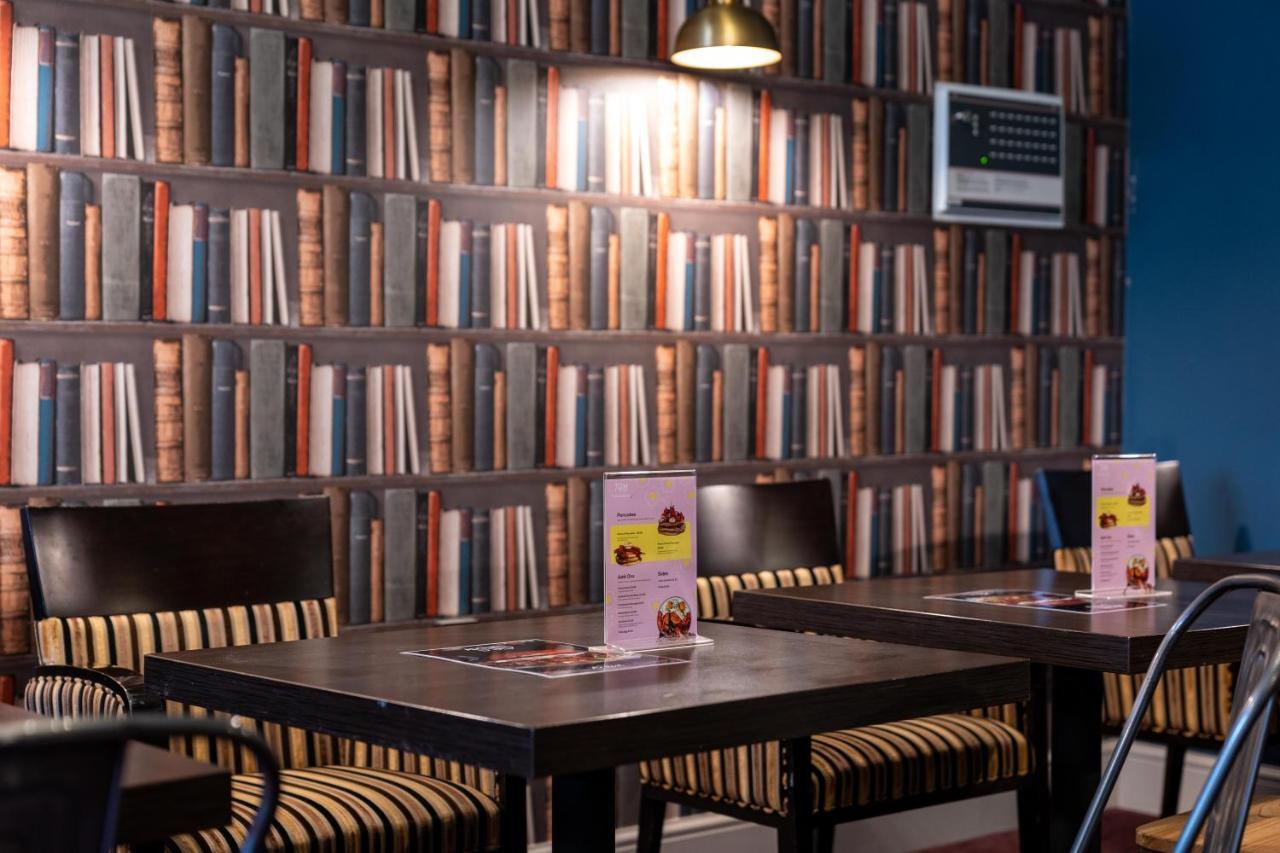 The Royal Hotel Crewe, A Brilliant Collection, Powered By Oyo Exteriör bild