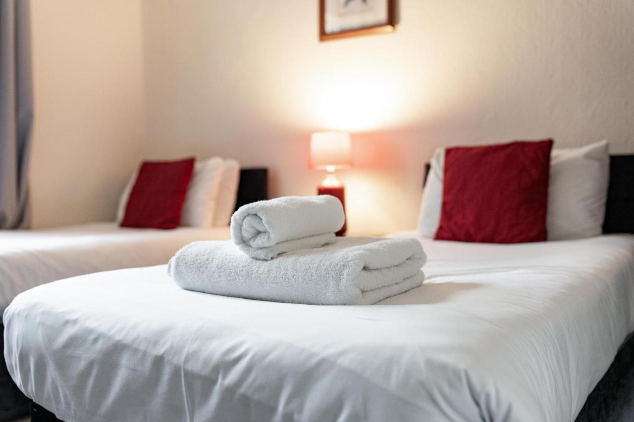 The Royal Hotel Crewe, A Brilliant Collection, Powered By Oyo Exteriör bild