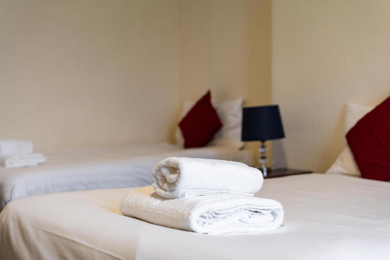 The Royal Hotel Crewe, A Brilliant Collection, Powered By Oyo Exteriör bild