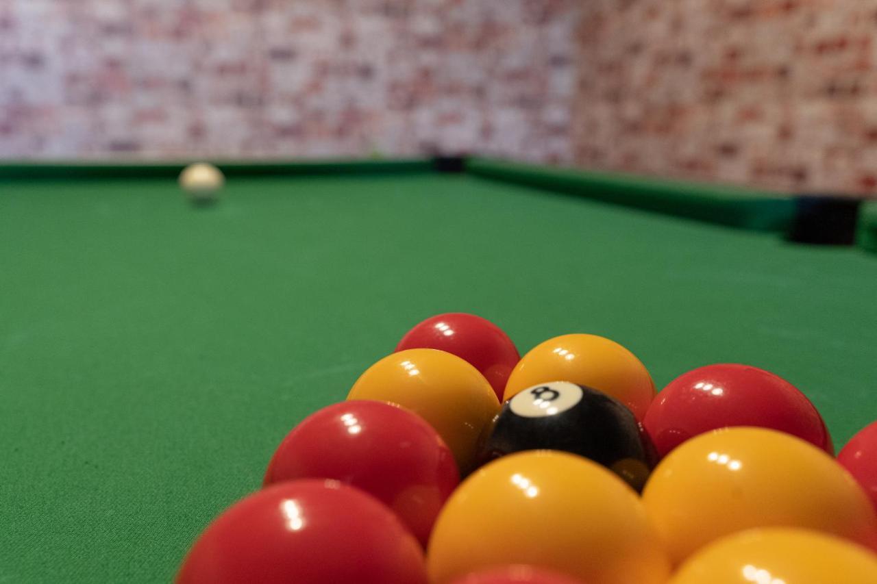 The Royal Hotel Crewe, A Brilliant Collection, Powered By Oyo Exteriör bild