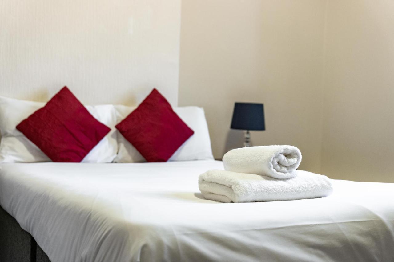 The Royal Hotel Crewe, A Brilliant Collection, Powered By Oyo Exteriör bild