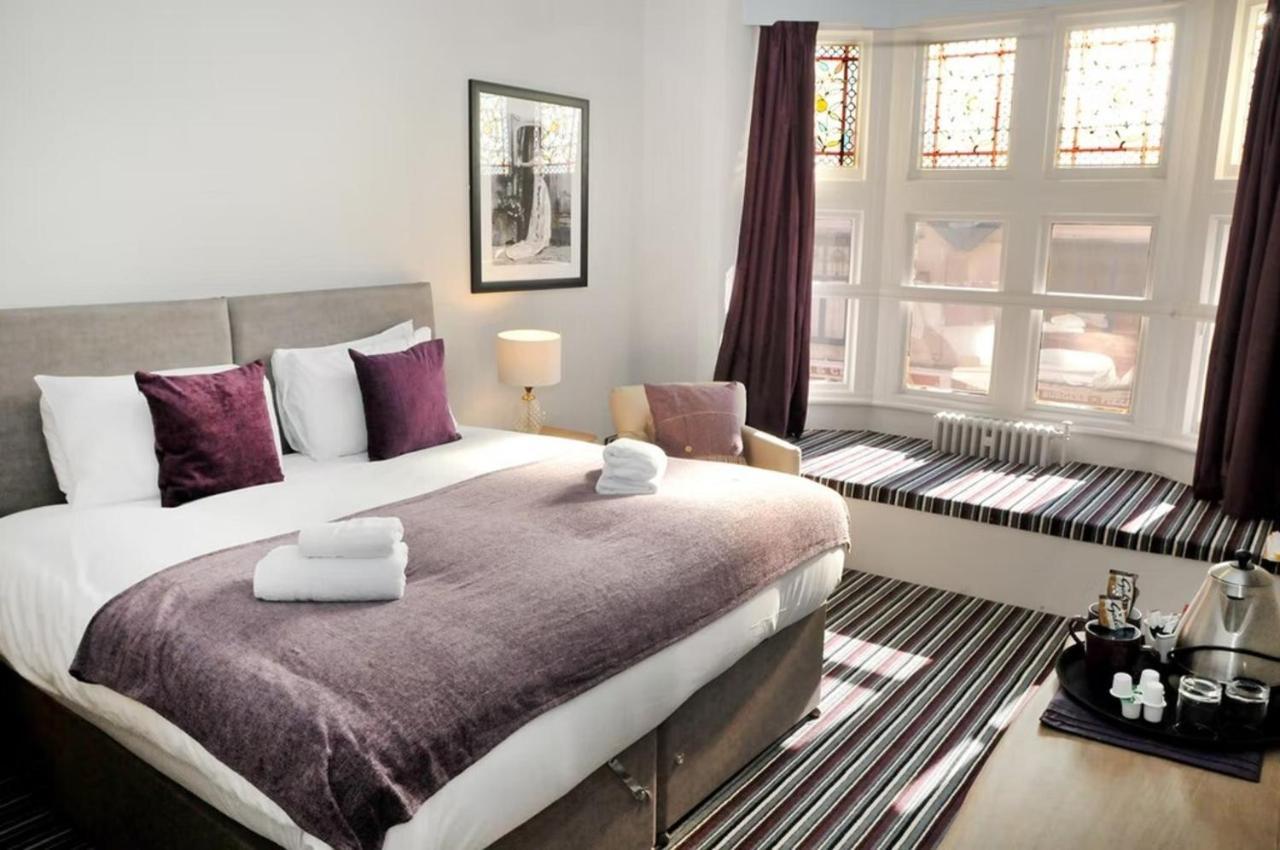 The Royal Hotel Crewe, A Brilliant Collection, Powered By Oyo Exteriör bild
